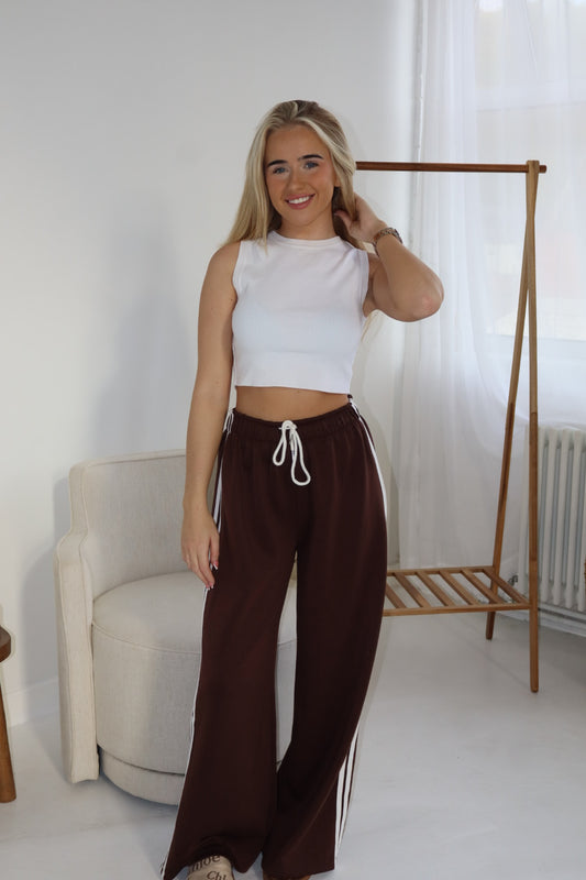 ‘Track’ Joggers In Chocolate