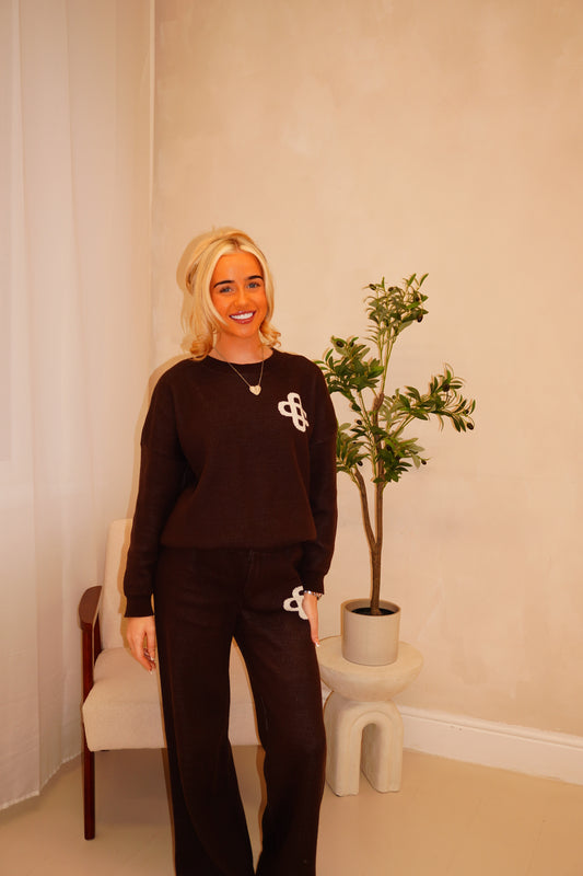 ‘CC’ Boxy Co-Ord In Chocolate